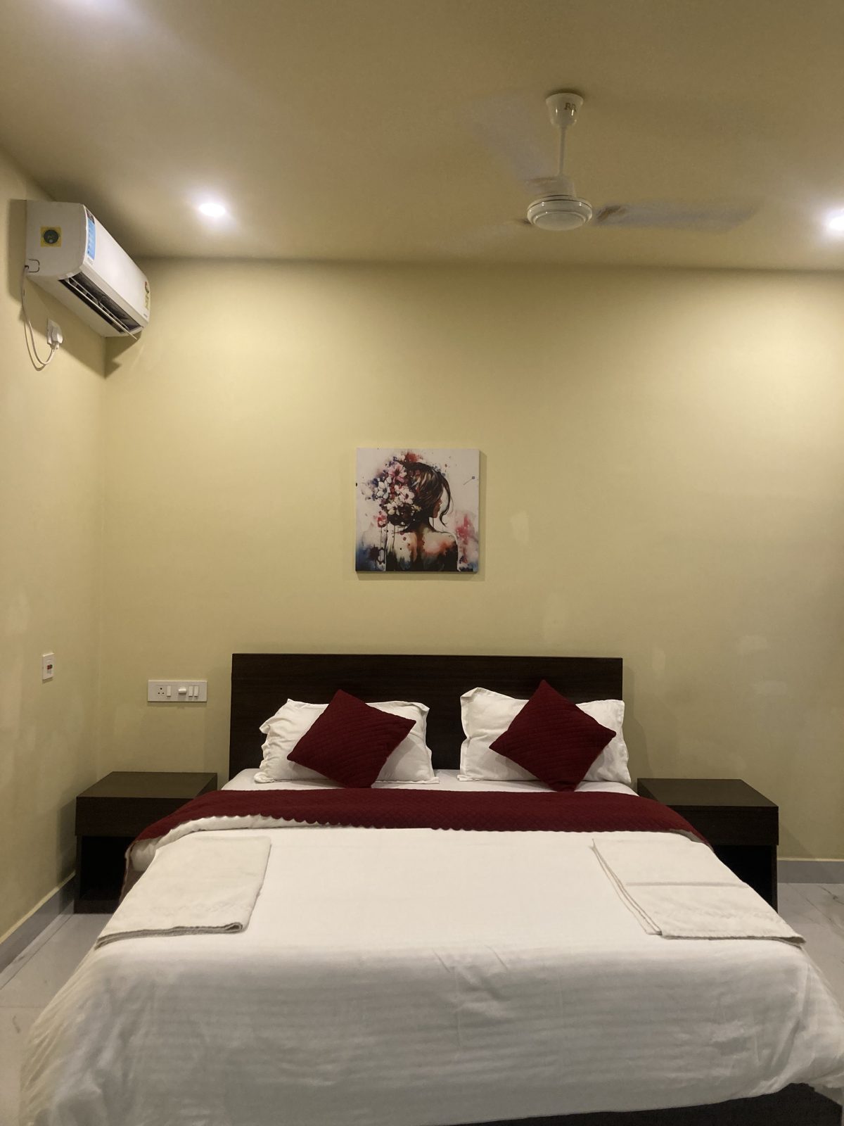 Triple Room Hotel — media 1